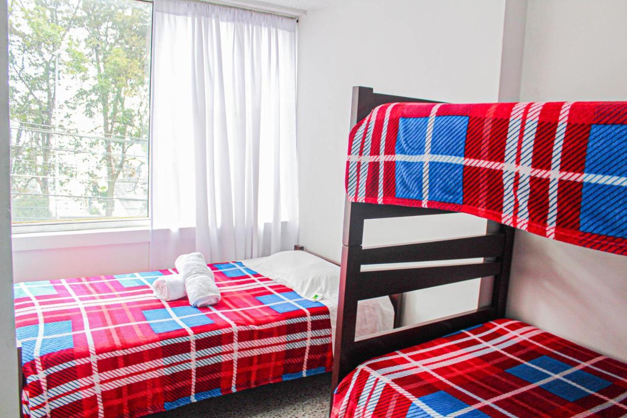 El Cable Hostal Manizales Eksteriør billede