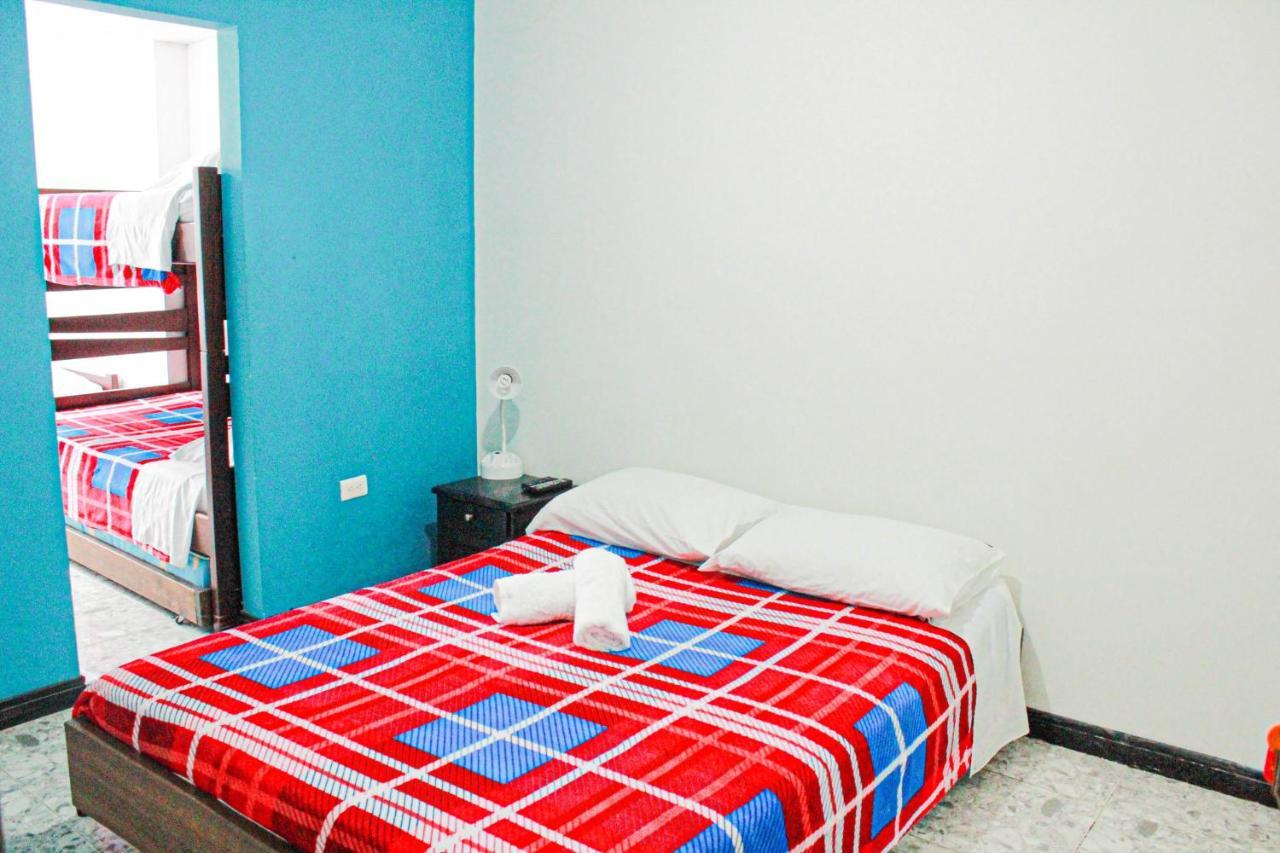 El Cable Hostal Manizales Eksteriør billede