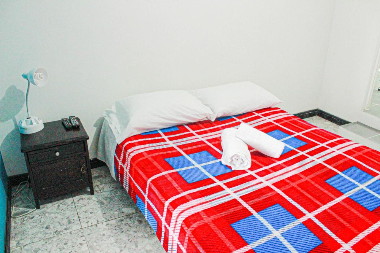 El Cable Hostal Manizales Eksteriør billede