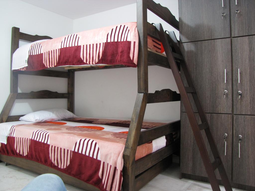 El Cable Hostal Manizales Eksteriør billede