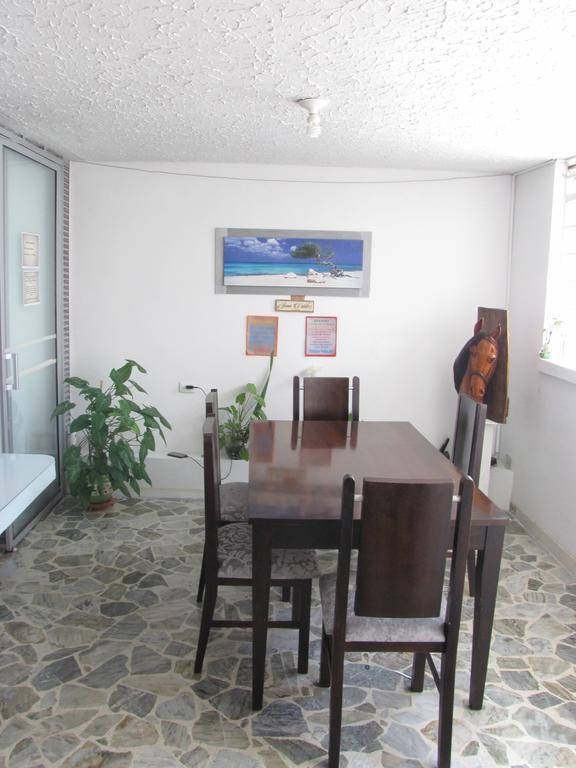 El Cable Hostal Manizales Eksteriør billede
