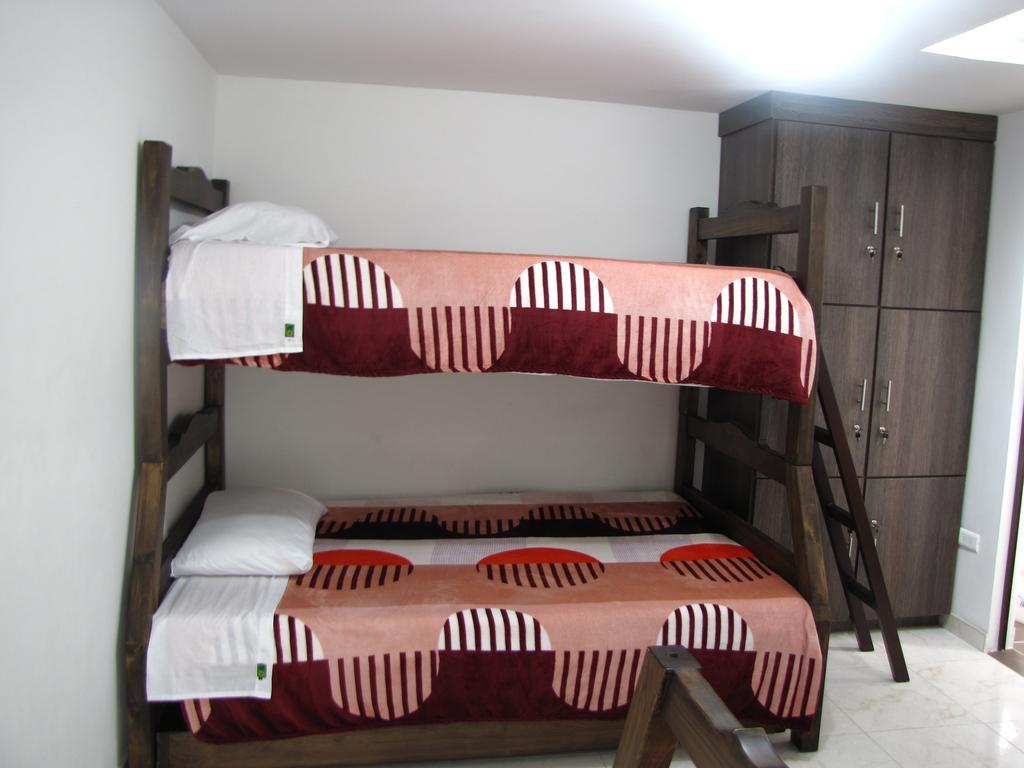 El Cable Hostal Manizales Eksteriør billede