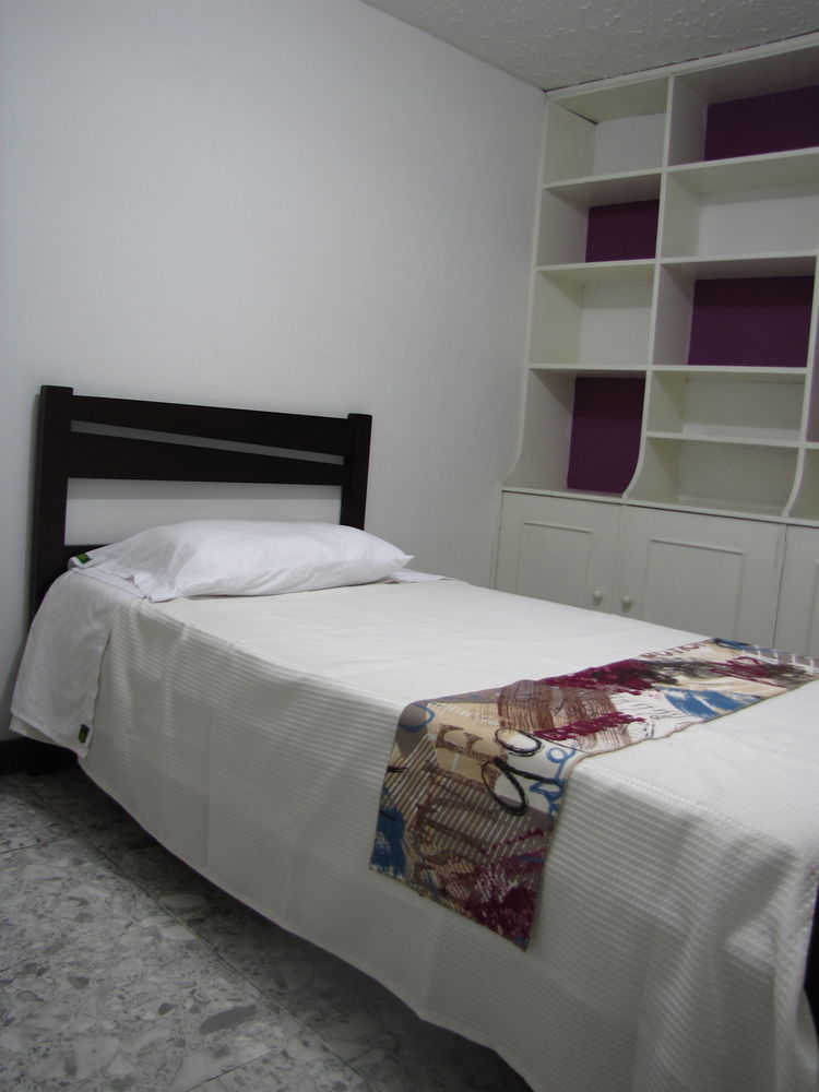 El Cable Hostal Manizales Eksteriør billede